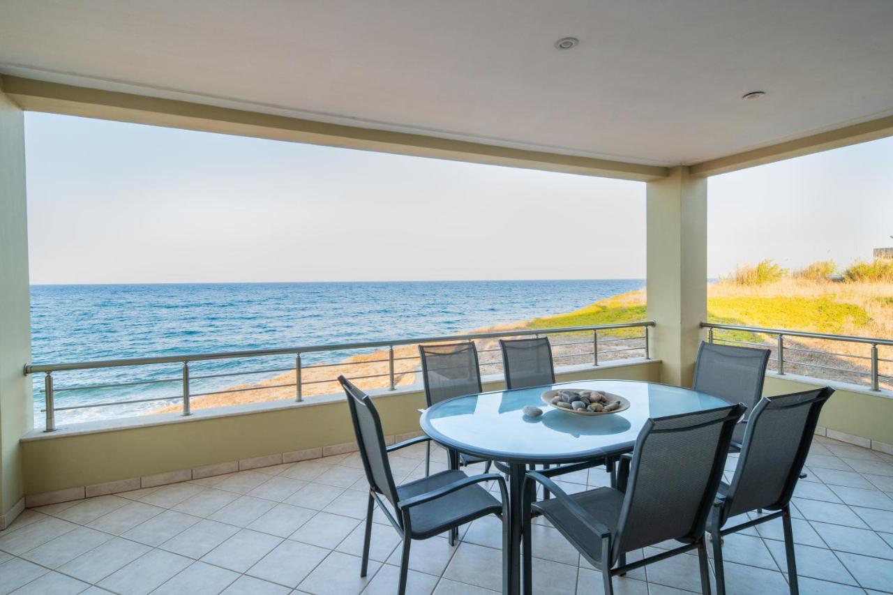 Spacious Beachfront Maisonettes With Stunning Views & A Private Beach Monemvasía المظهر الخارجي الصورة
