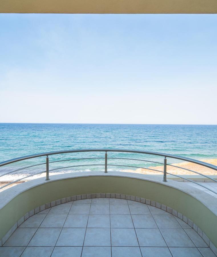 Spacious Beachfront Maisonettes With Stunning Views & A Private Beach Monemvasía المظهر الخارجي الصورة