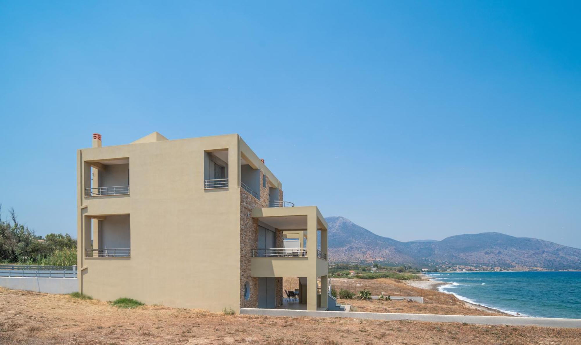 Spacious Beachfront Maisonettes With Stunning Views & A Private Beach Monemvasía المظهر الخارجي الصورة