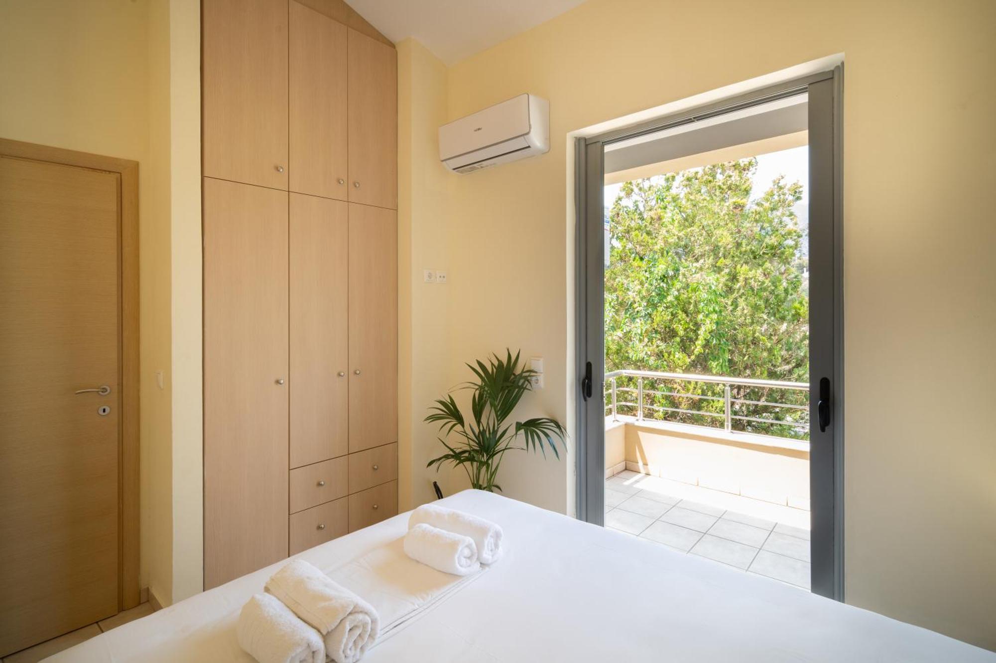 Spacious Beachfront Maisonettes With Stunning Views & A Private Beach Monemvasía المظهر الخارجي الصورة